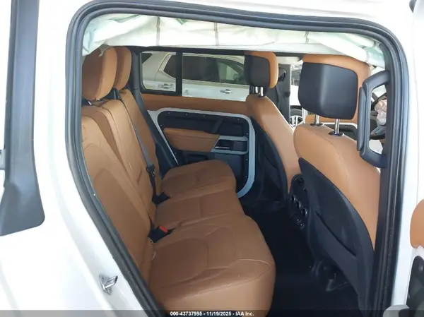 SALEPEEU6P2185706 2023 LAND ROVER DEFENDER - Image 8