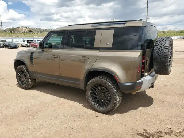 SALEPERUXN2062546 2022 LAND ROVER DEFENDER - Image 2