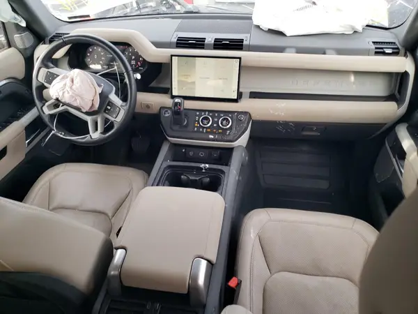 SALEPFEU5P2208057 2023 LAND ROVER DEFENDER - Image 8