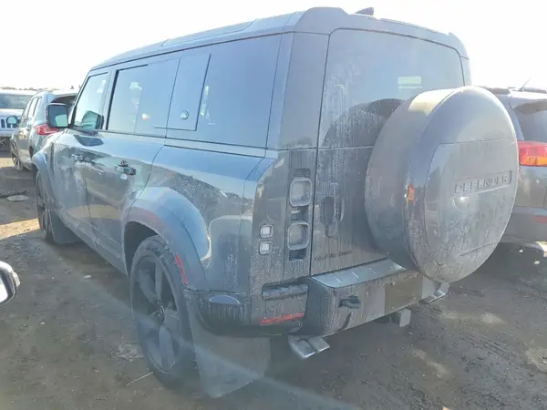 SALEWEEE3P2218527 2023 LAND ROVER DEFENDER - Image 2