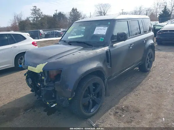 SALEWEEE4P2124382 2023 LAND ROVER DEFENDER - Image 2