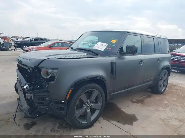 SALEWEEE5S2369474 2025 LAND ROVER DEFENDER - Image 2