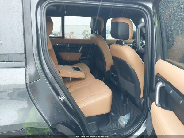 SALEWEEE8P2124272 2023 LAND ROVER DEFENDER - Image 8