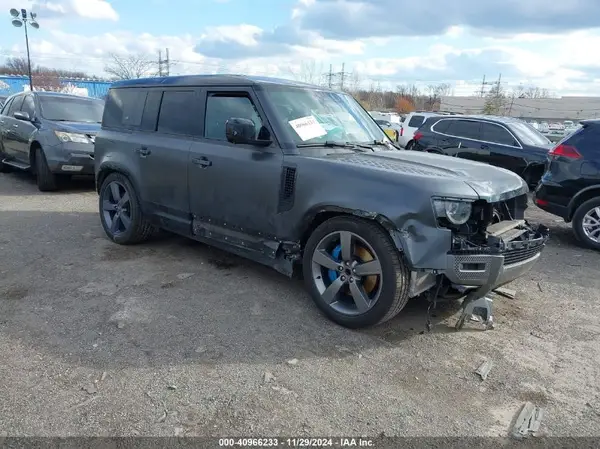 SALEWERE9N2095078 2022 LAND ROVER DEFENDER - Image 1
