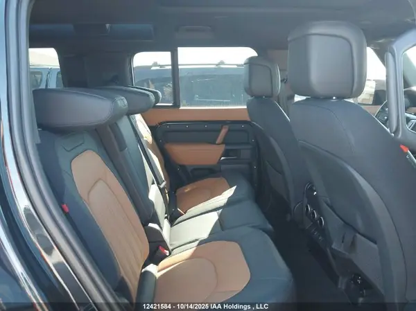 SALEXEEU9P2126715 2023 LAND ROVER DEFENDER - Image 8