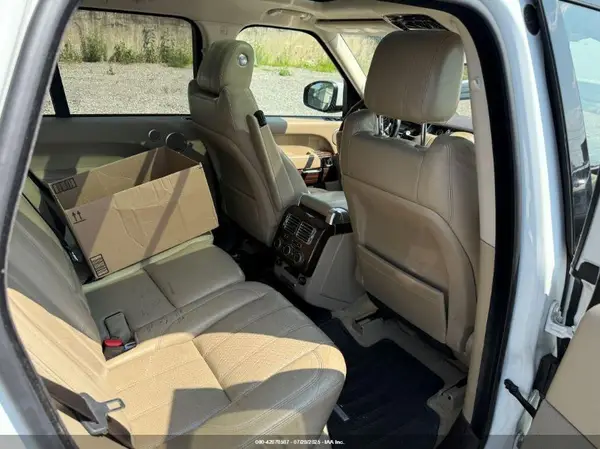 SALGS2PFXGA318770 2016 LAND ROVER RANGE ROVER - Image 8