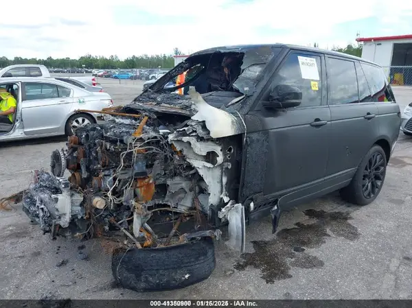 SALGS2RE2JA391496 2018 LAND ROVER RANGE ROVER - Image 2