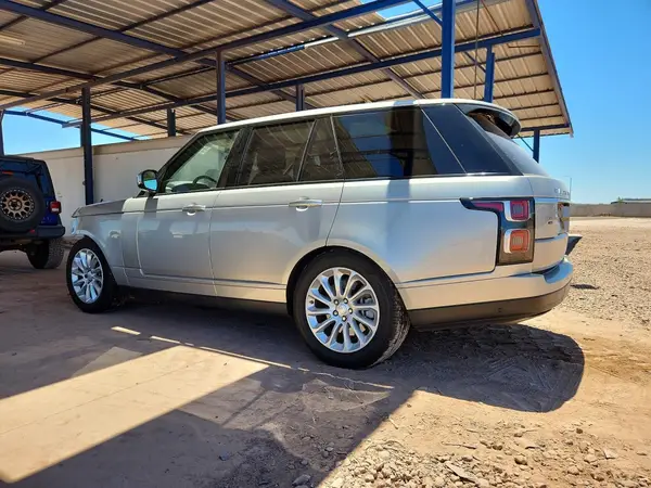 SALGS2RU8LA586786 2020 LAND ROVER RANGE ROVER - Image 2