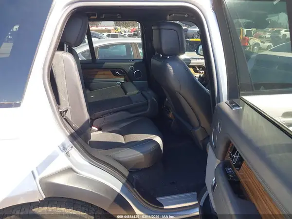 SALGS2SV4KA530037 2019 LAND ROVER RANGE ROVER - Image 8