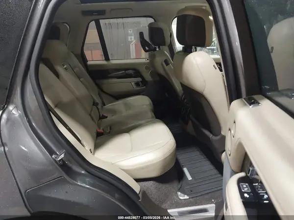 SALGS2SV4KA532242 2019 LAND ROVER RANGE ROVER - Image 8