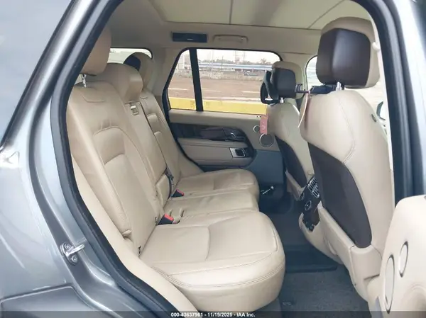 SALGS2SV5JA384181 2018 LAND ROVER RANGE ROVER - Image 8
