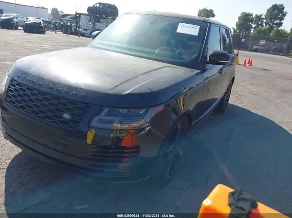 SALGS2SV6JA389664 2018 LAND ROVER RANGE ROVER - Image 2