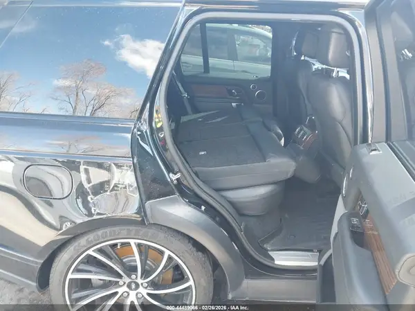 SALGS2SV8KA540991 2019 LAND ROVER RANGE ROVER - Image 8