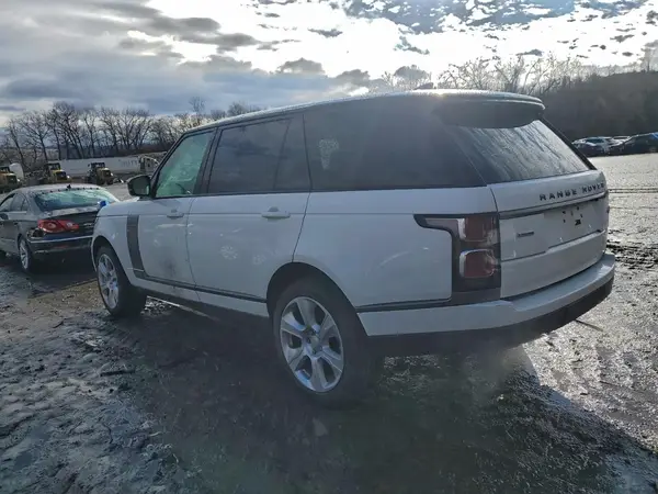 SALGS5RE1JA393239 2018 LAND ROVER RANGE ROVER - Image 2