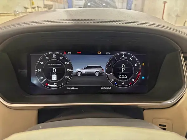 SALGV2RE3JA396200 2018 LAND ROVER RANGE ROVER - Image 8
