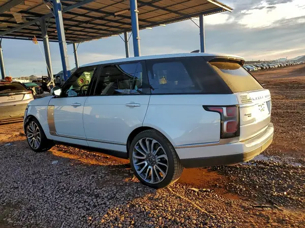 SALGV5SE1MA433924 2021 LAND ROVER RANGE ROVER - Image 2