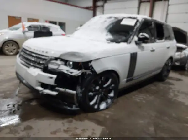 SALGW2FE8HA335453 2017 LAND ROVER RANGE ROVER - Image 2