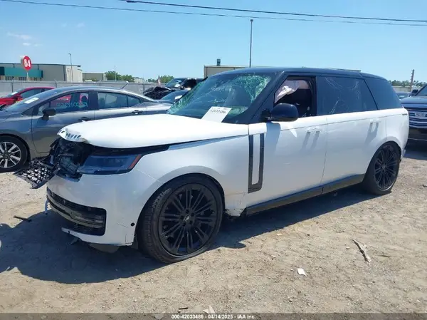 SALK1BE92RA209166 2024 LAND ROVER RANGE ROVER - Image 2