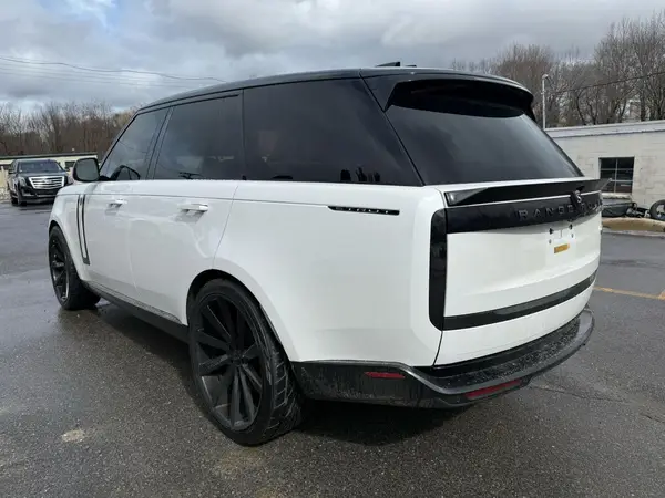 SALKP9E73PA063735 2023 LAND ROVER RANGE ROVER - Image 2
