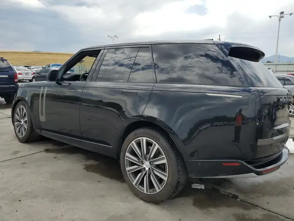 SALKP9E78PA024106 2023 LAND ROVER RANGE ROVER - Image 2