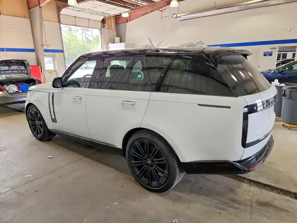 SALKP9FU0SA294105 2025 LAND ROVER RANGE ROVER - Image 2
