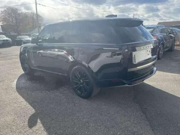 SALKPBE75PA009702 2023 LAND ROVER RANGE ROVER - Image 2