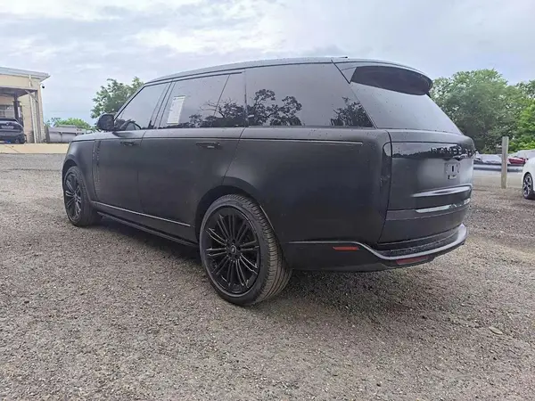 SALKPBE79PA057638 2023 LAND ROVER RANGE ROVER - Image 2