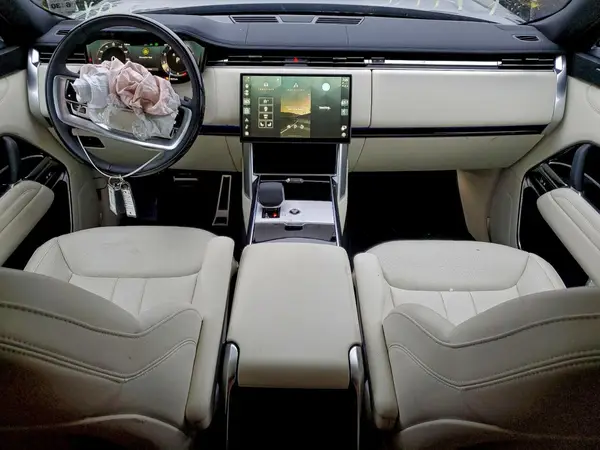 SALKPBE94SA303943 2025 LAND ROVER RANGE ROVER - Image 8