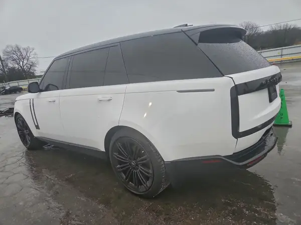 SALKPBE98RA208425 2024 LAND ROVER RANGE ROVER - Image 2