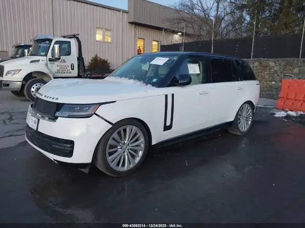 SALKPBE9XRA218583 2024 LAND ROVER RANGE ROVER - Image 2