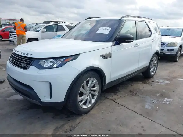 SALRG2RK0JA073361 2018 LAND ROVER DISCOVERY - Image 2