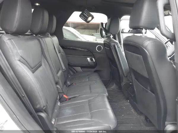 SALRG2RK0JA073361 2018 LAND ROVER DISCOVERY - Image 8