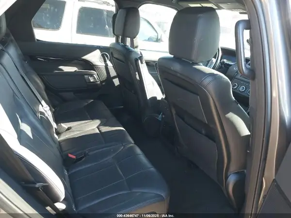 SALRG2RV0JA075413 2018 LAND ROVER DISCOVERY - Image 8
