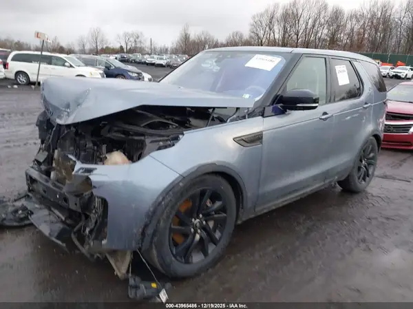 SALRG2RV1JA074948 2018 LAND ROVER DISCOVERY - Image 2