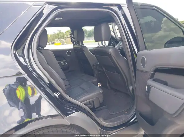 SALRG2RV2KA093574 2019 LAND ROVER DISCOVERY - Image 8