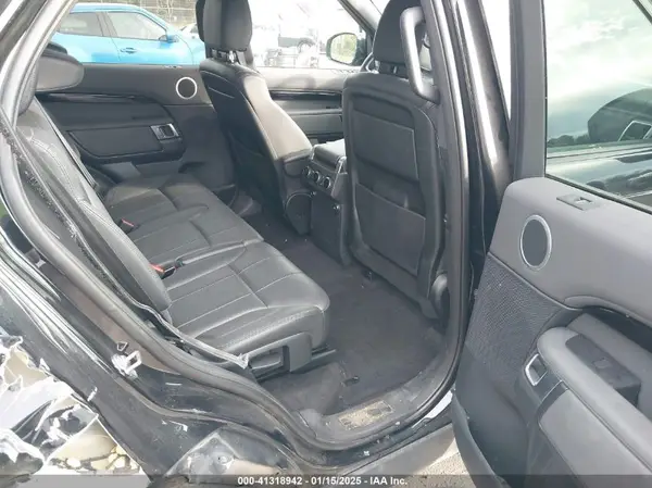 SALRG2RV3K2401040 2019 LAND ROVER DISCOVERY - Image 8