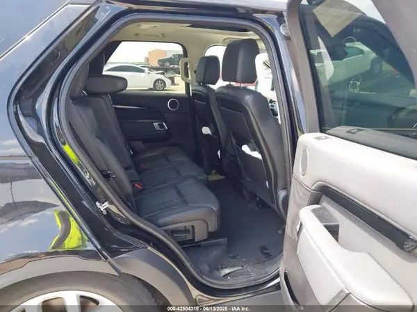 SALRG2RV4JA069713 2018 LAND ROVER DISCOVERY - Image 8