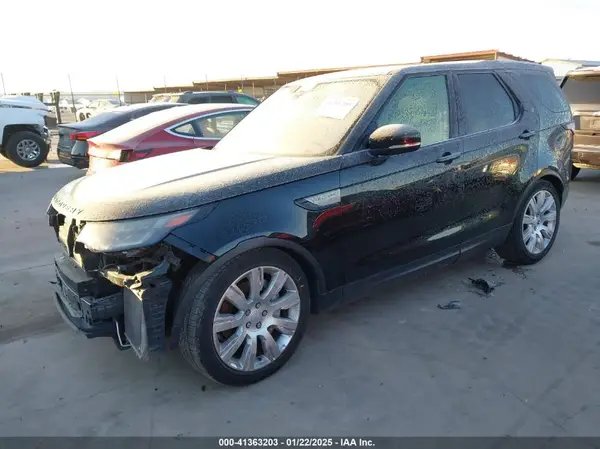 SALRG2RV4JA075611 2018 LAND ROVER DISCOVERY - Image 2
