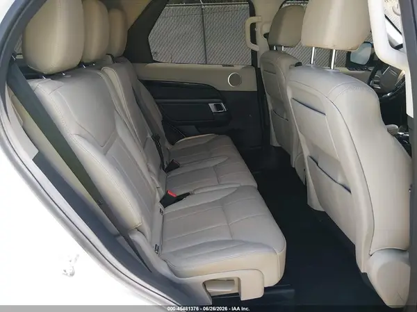 SALRG2RV6JA075450 2018 LAND ROVER DISCOVERY - Image 8