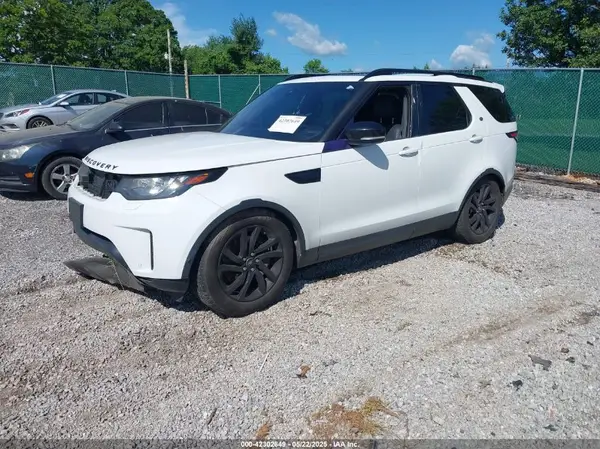 SALRG2RV7JA050945 2018 LAND ROVER DISCOVERY - Image 2
