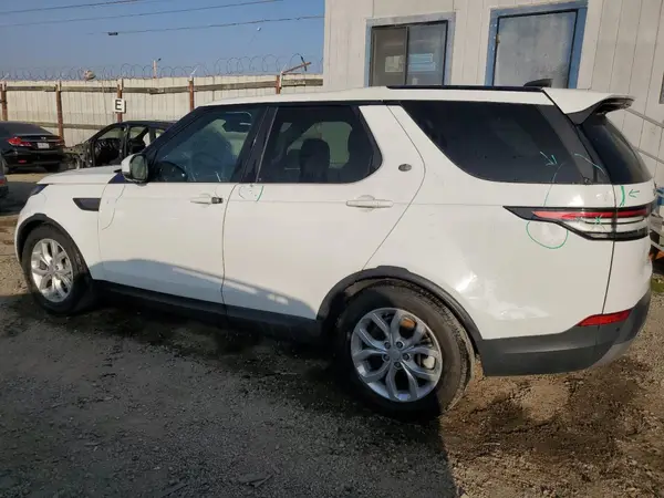 SALRG2RVXJA075483 2018 LAND ROVER DISCOVERY - Image 2