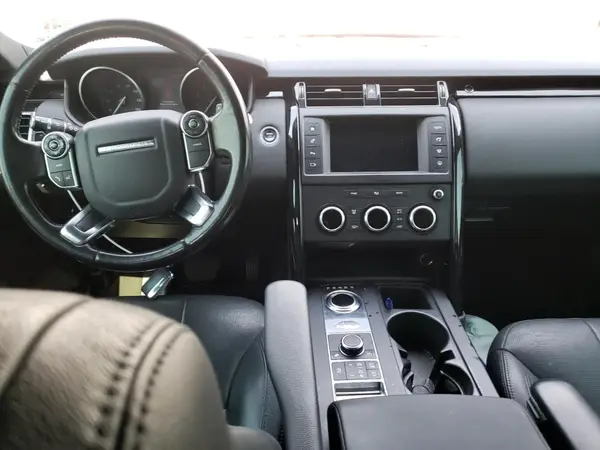 SALRGBBV0HA045882 2018 LAND ROVER DISCOVERY - Image 8