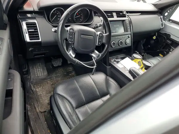 SALRGBBV6HA040783 2017 LAND ROVER DISCOVERY - Image 8