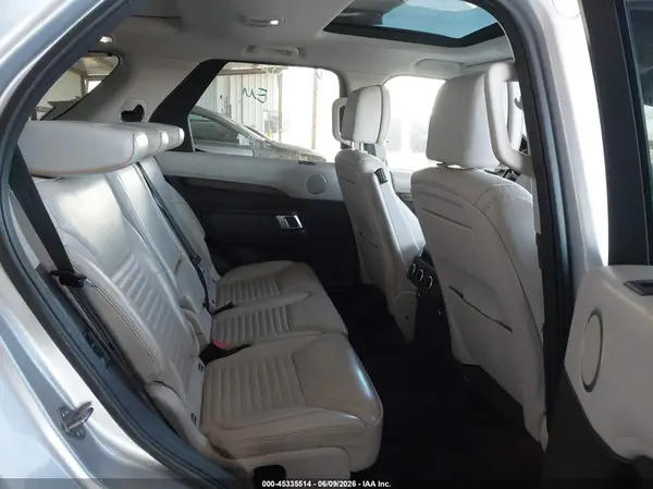 SALRHBBK0HA023027 2017 LAND ROVER DISCOVERY - Image 8