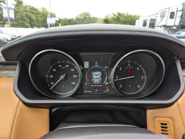 SALRHBBK6HA044013 2017 LAND ROVER DISCOVERY - Image 8