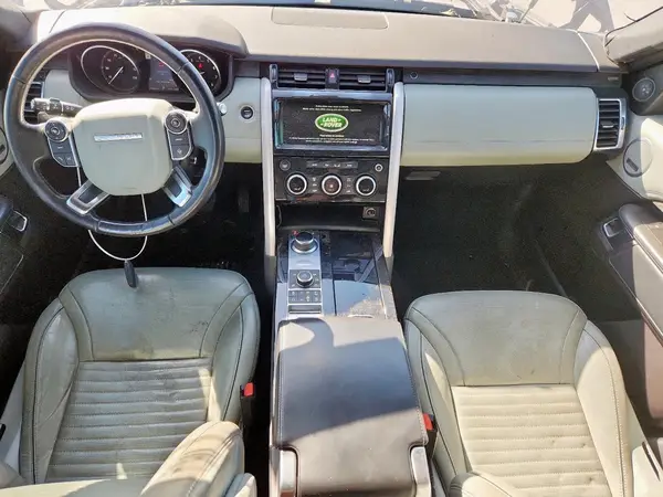 SALRHBBV0HA019215 2017 LAND ROVER DISCOVERY - Image 8