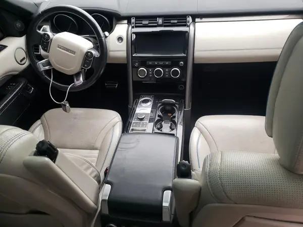 SALRHBBV1HA037075 2017 LAND ROVER DISCOVERY - Image 8