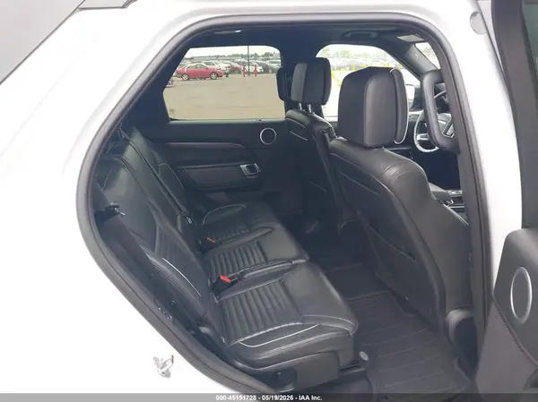 SALRHBBV4HA025812 2017 LAND ROVER DISCOVERY - Image 8