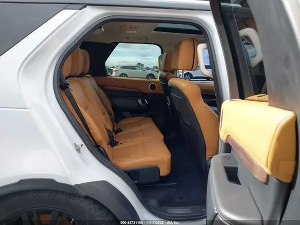 SALRHBBV6HA041512 2017 LAND ROVER DISCOVERY - Image 8