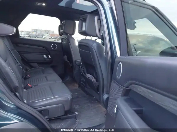 SALRHBBV9HA016359 2017 LAND ROVER DISCOVERY - Image 8